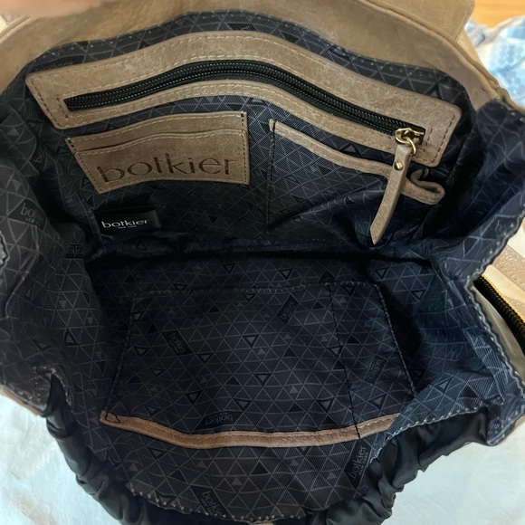 NWOT Botkier backpack purse w gold accents - Picture 2 of 6
